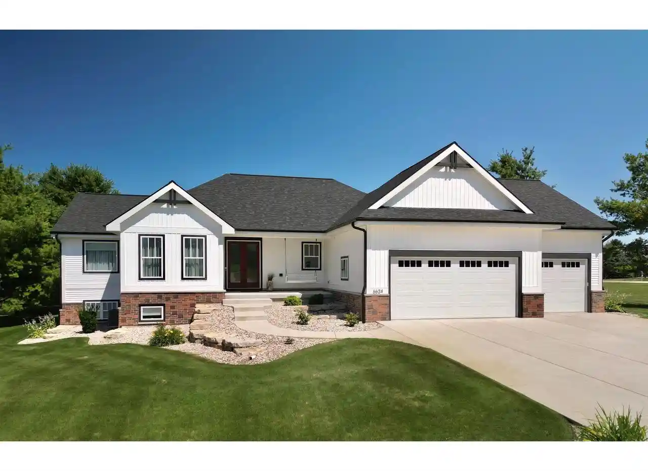 Photo 1 of Single family home for sale at 6624 Covered Brg Trl, Sun Prairie, WI 53590 | MLS# 2033311 | Listing updated on 2026-09-24