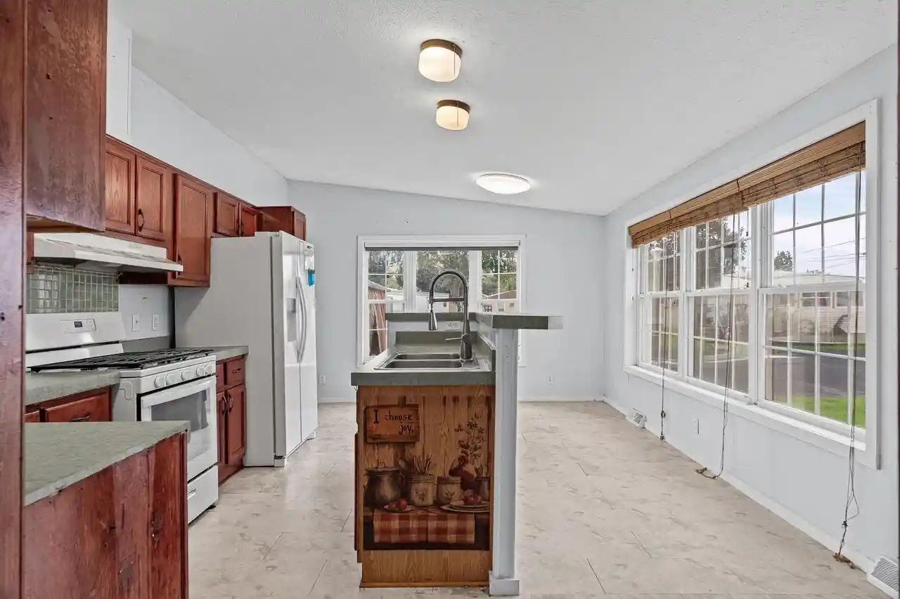 Photo 2 of Single family home for sale at 1025 Oak Ave #C21, Onalaska, WI 54650 | MLS# 2033313 | Listing updated on 2026-09-25