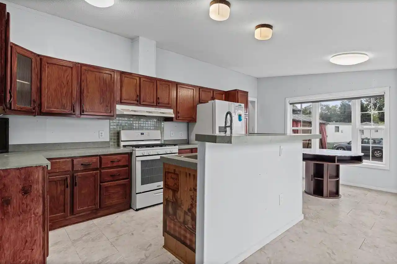 Photo 3 of Single family home for sale at 1025 Oak Ave #C21, Onalaska, WI 54650 | MLS# 2033313 | Listing updated on 2026-09-25