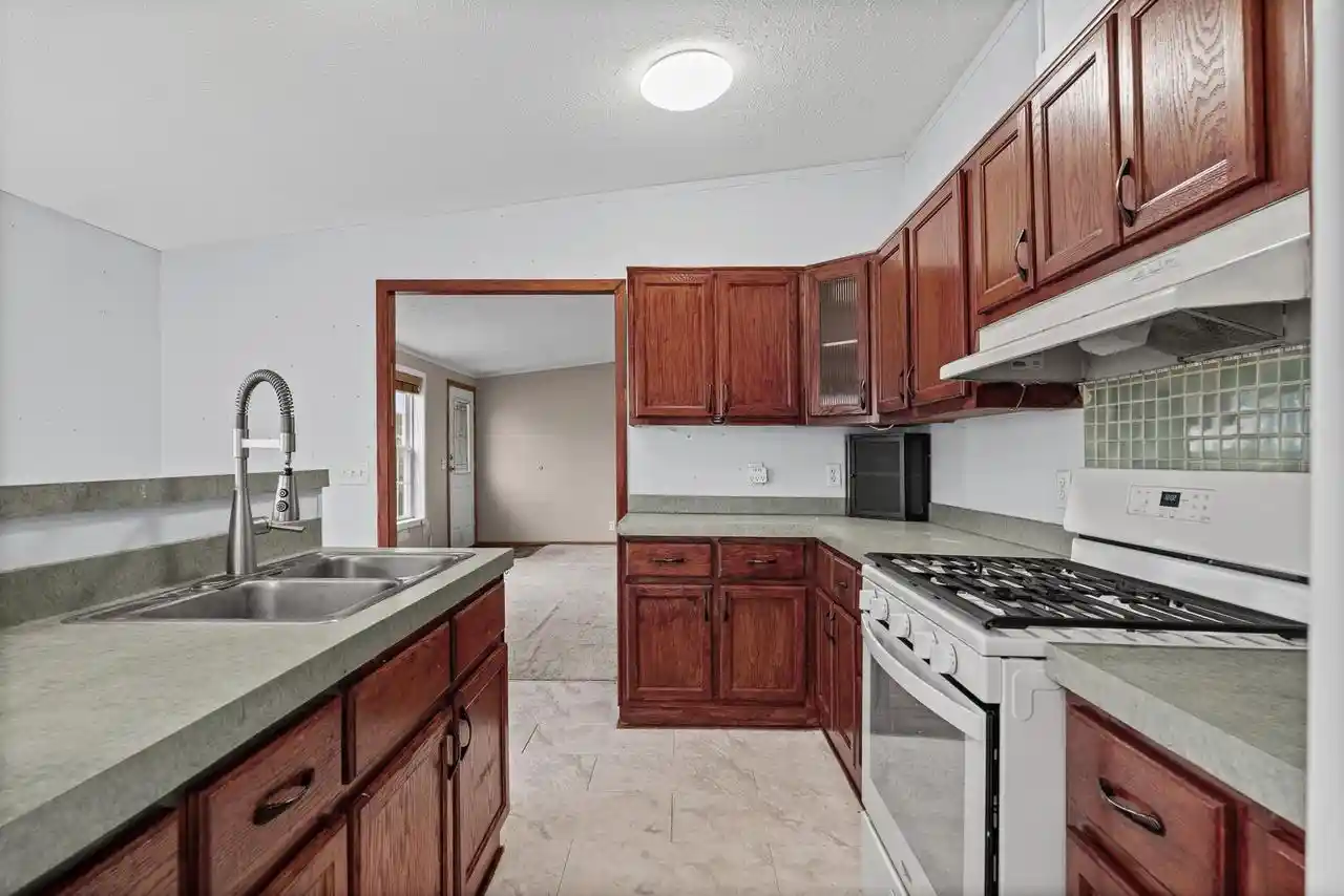 Photo 4 of Single family home for sale at 1025 Oak Ave #C21, Onalaska, WI 54650 | MLS# 2033313 | Listing updated on 2026-09-25
