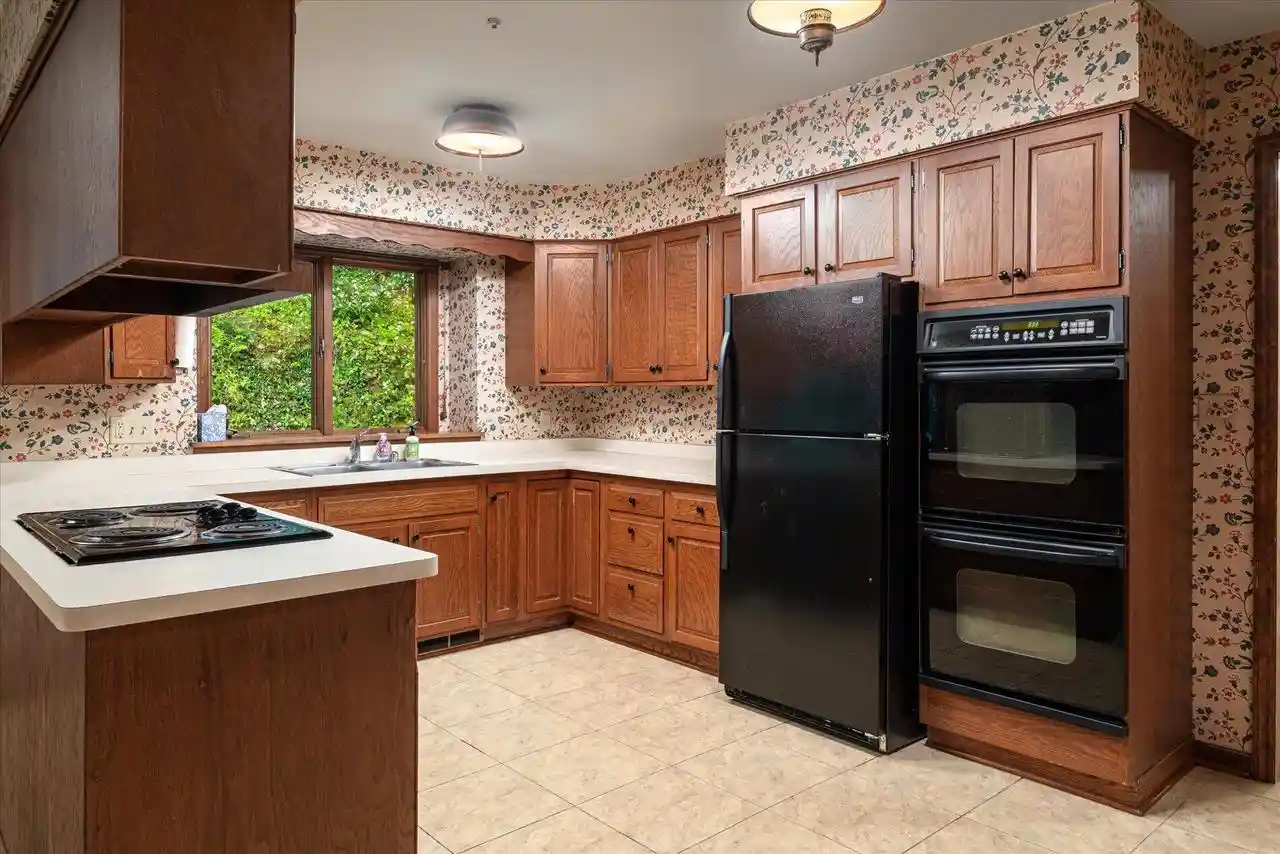 Photo 4 of Single family home for sale at N2062 Wedgewood Dr E, La Crosse, WI 54601 | MLS# 1981854 | Listing updated on 2026-09-30