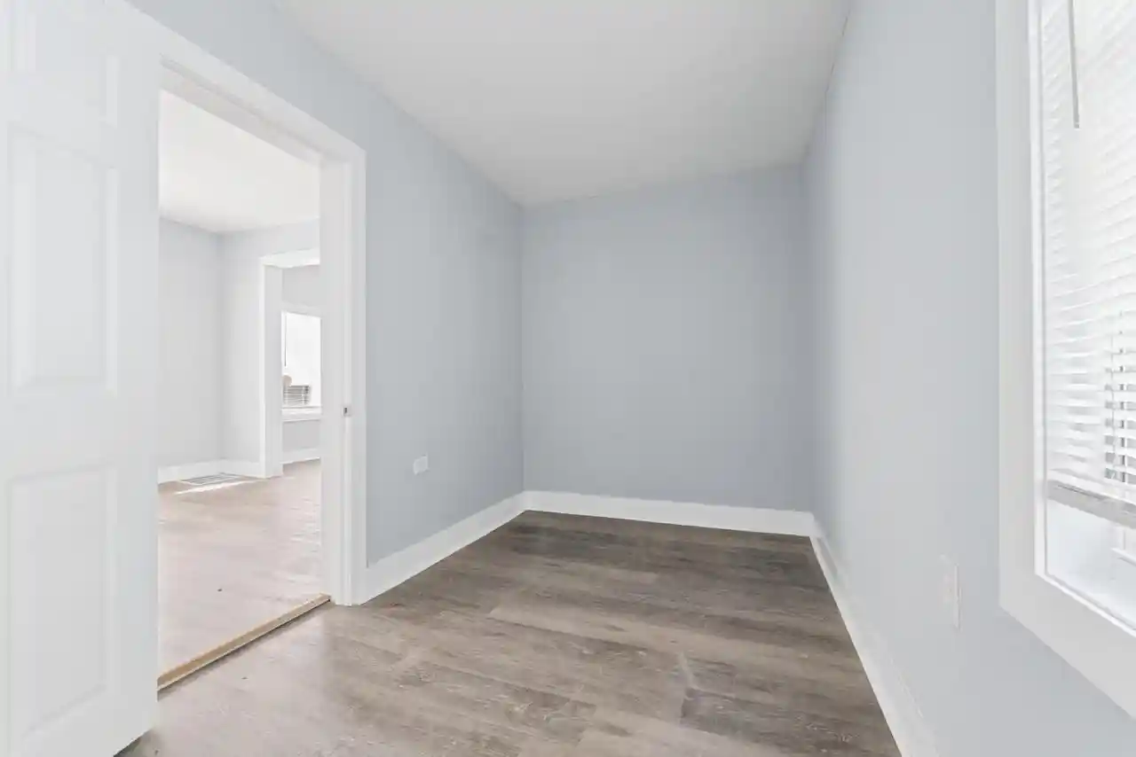 Photo 2 of Single family home for sale at 917 S 9th Street, Milwaukee, WI 53204 | MLS# 1981856 | Listing updated on 2026-09-25