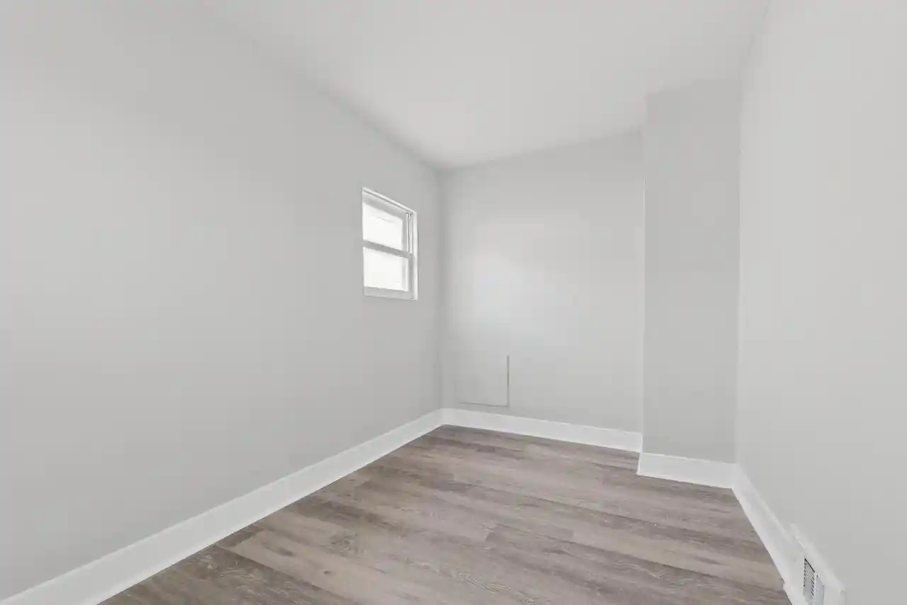Photo 3 of Single family home for sale at 917 S 9th Street, Milwaukee, WI 53204 | MLS# 1981856 | Listing updated on 2026-09-25