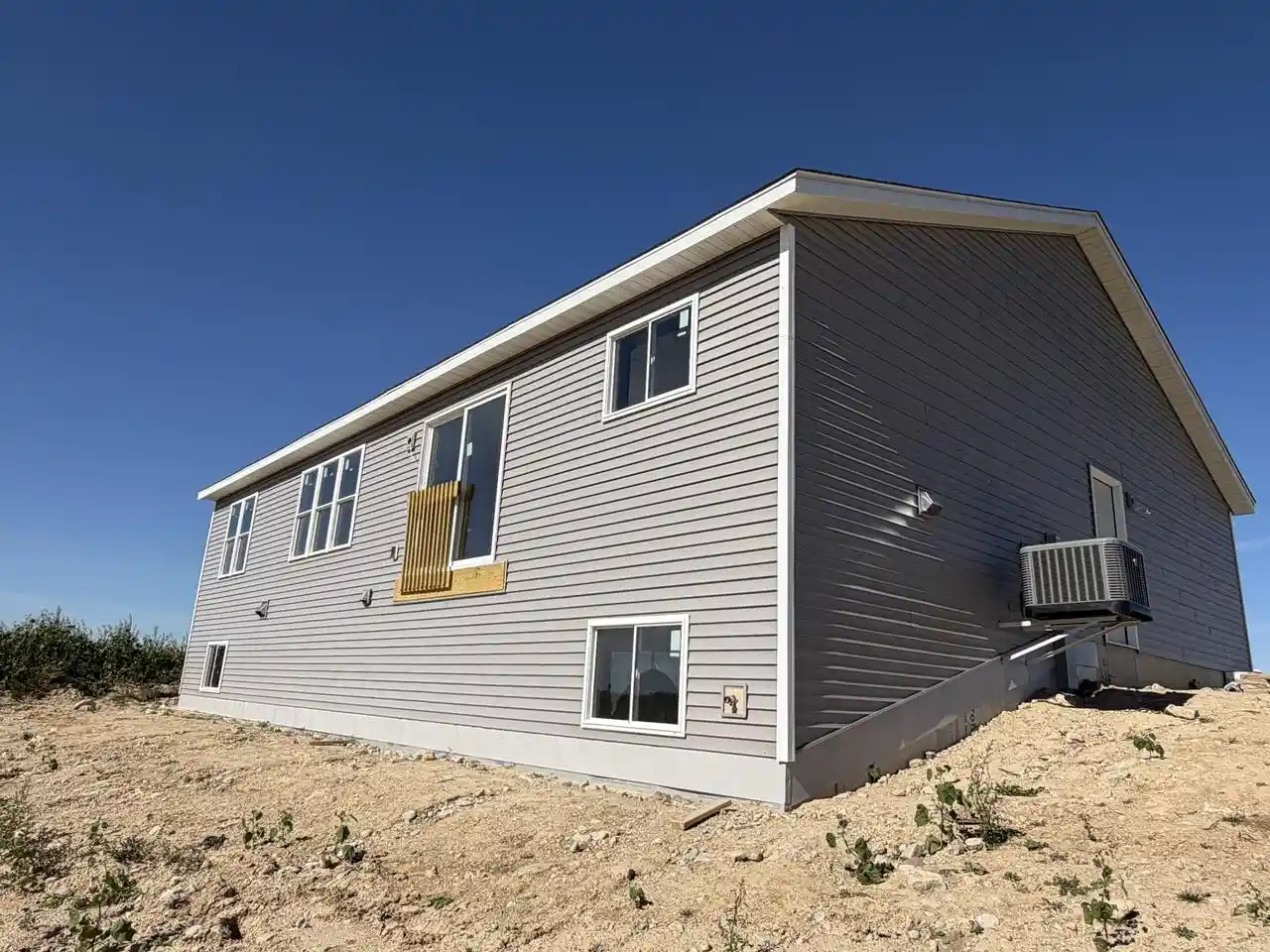 Photo 3 of Single family home for sale at 1233 Edge Fld Ct, Watertown, WI 53094 | MLS# 1981858 | Listing updated on 2026-10-08
