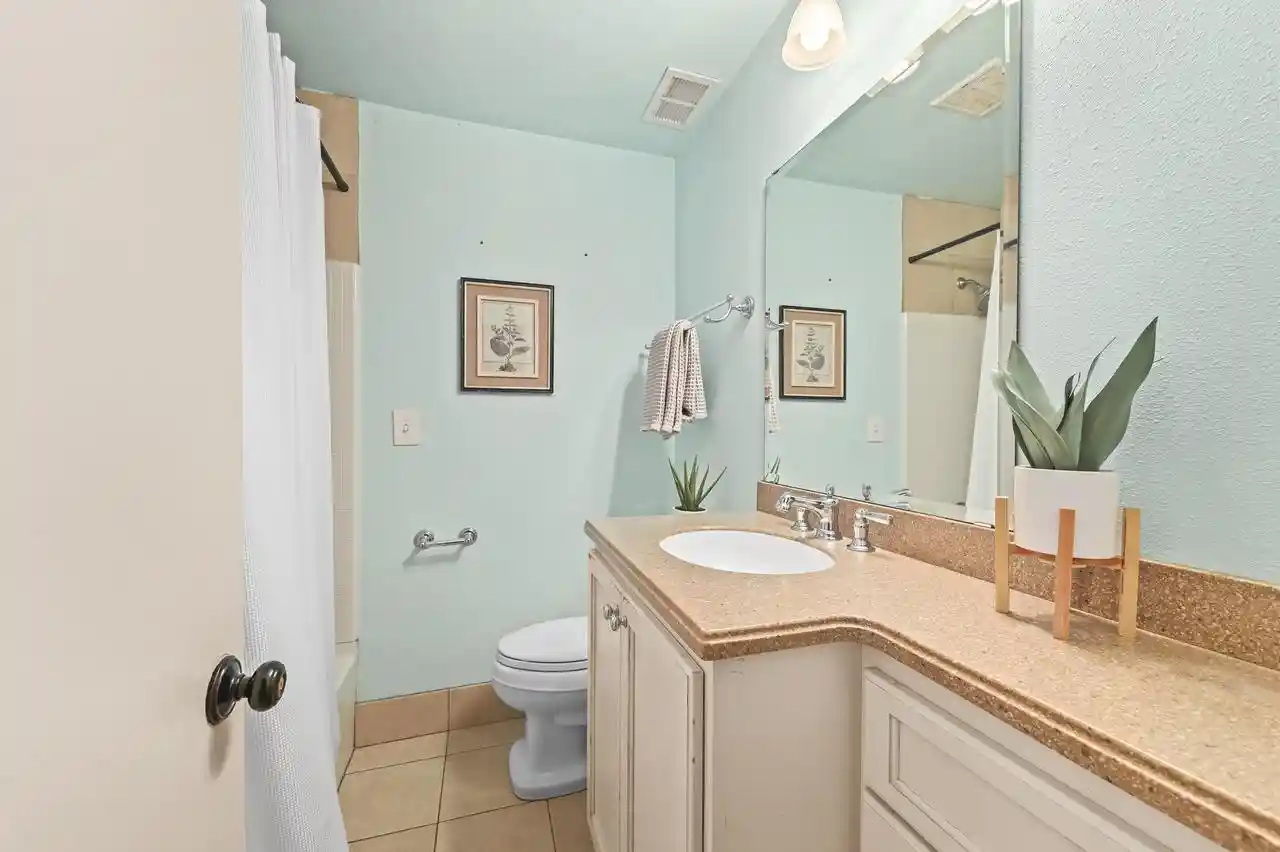 Photo 4 of Single family home for sale at 4175 N 92nd Street, Milwaukee, WI 53222 | MLS# 1981862 | Listing updated on 2026-10-05