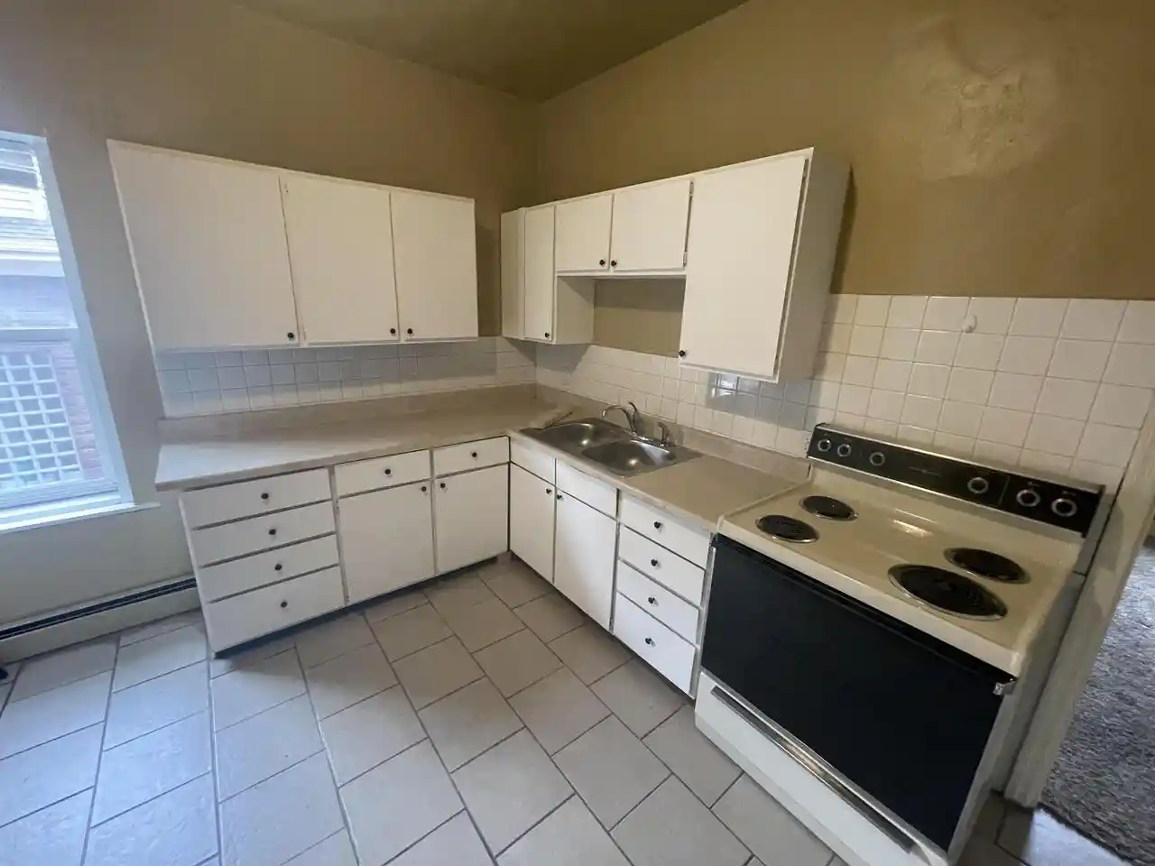 Photo 2 of Multi family home for sale at 1211 E Walnut St, Green Bay, WI 54301 | MLS# 50333163 | Listing updated on 2026-09-24