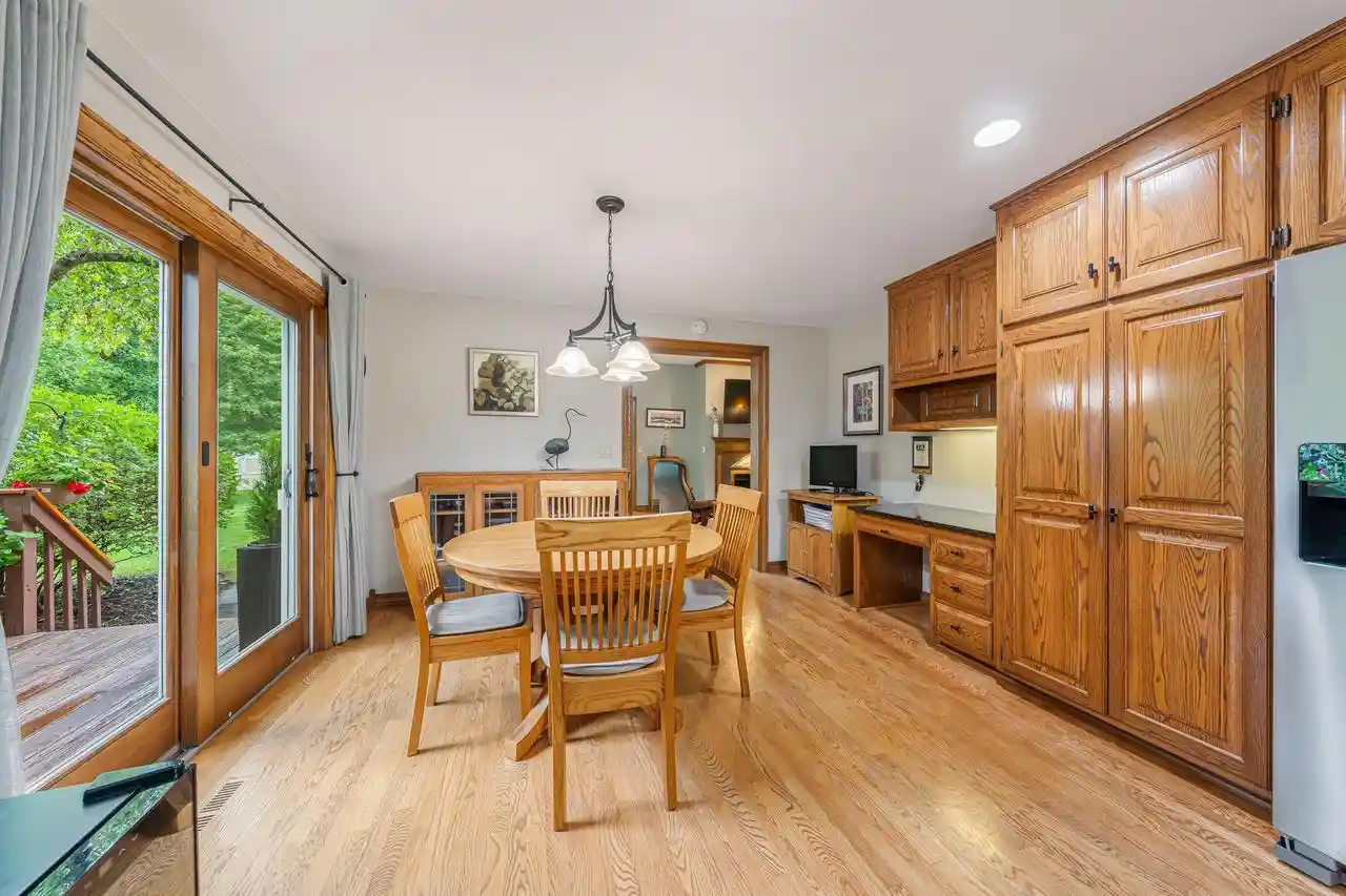 Photo 3 of Single family home for sale at 4965 N Schuh Rd, Appleton, WI 54913 | MLS# 50333173 | Listing updated on 2026-10-04