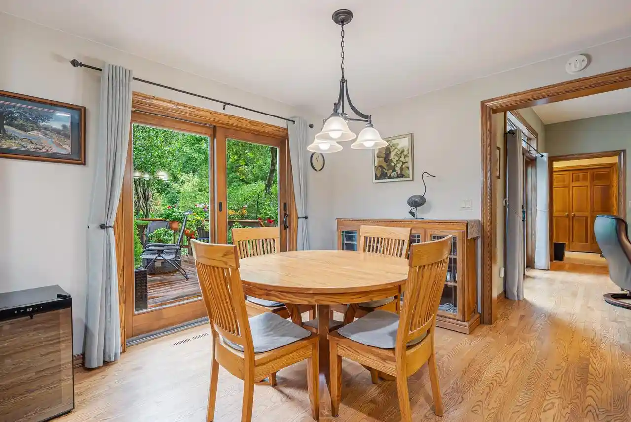 Photo 3 of Single family home for sale at 4965 N Schuh Rd, Appleton, WI 54913 | MLS# 50333173 | Listing updated on 2026-10-04