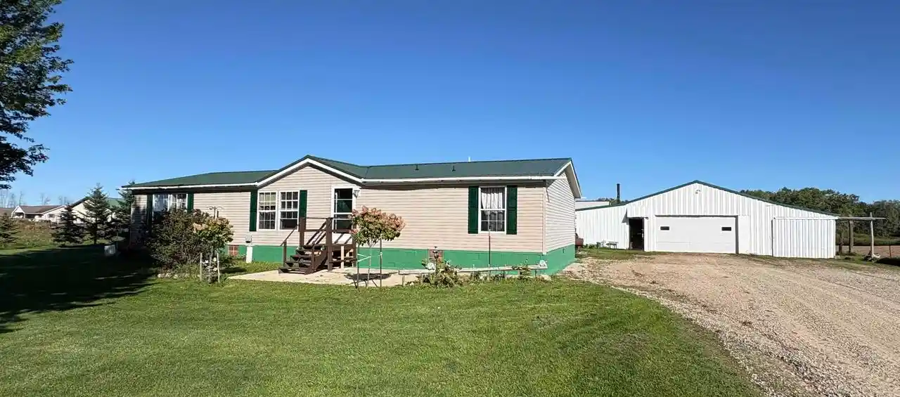 Photo 1 of Single family home for sale at 5948 County Rd J, Oconto, WI 54153 | MLS# 50333164 | Listing updated on 2026-09-28