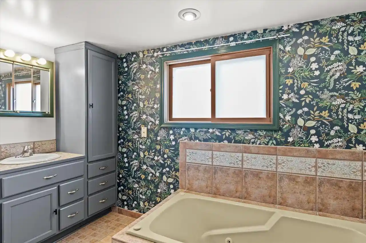 Photo 4 of Single family home for sale at 2145 S Aldrich St, Milwaukee, WI 53207 | MLS# 1981875 | Listing updated on 2026-10-10