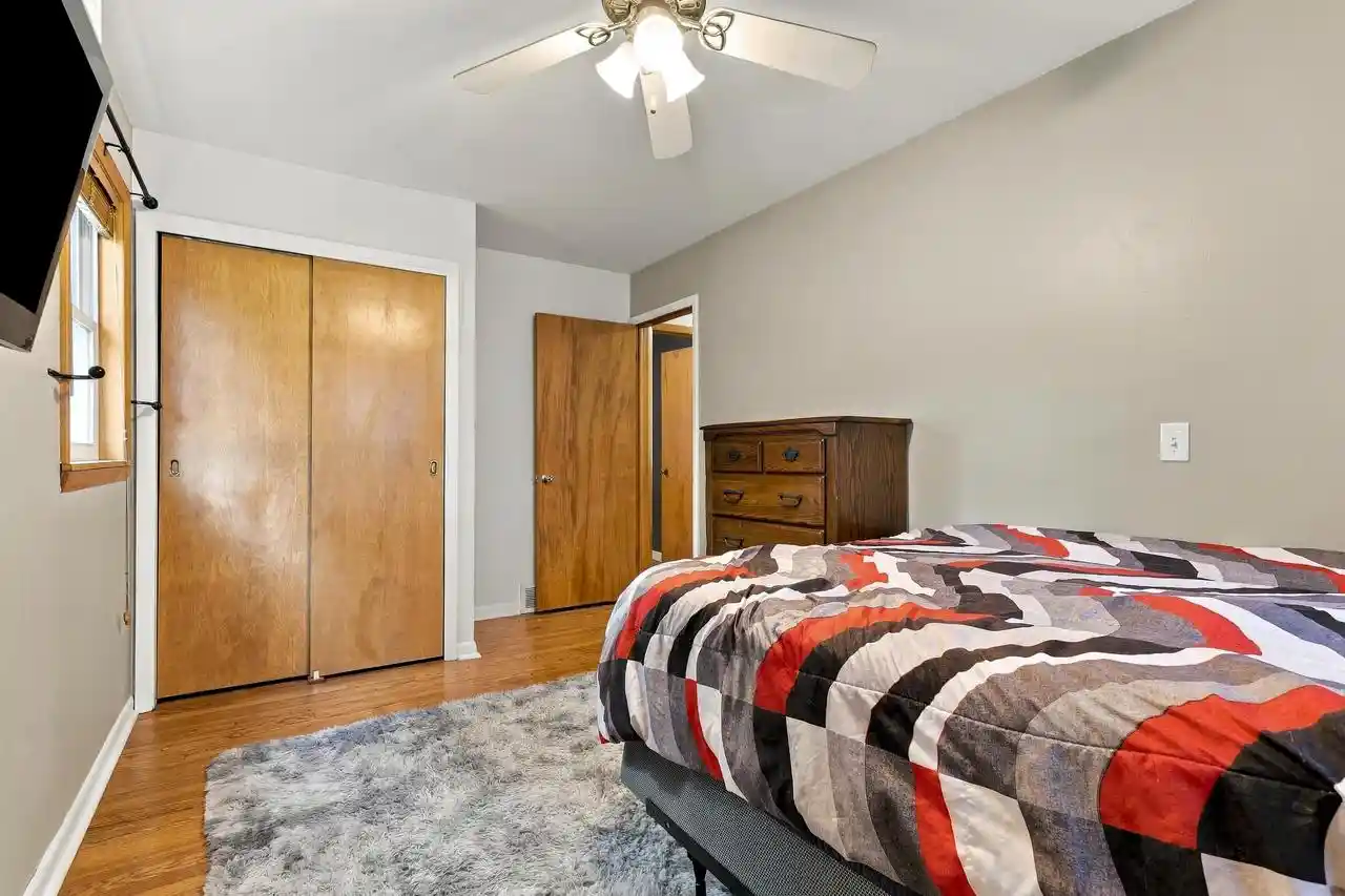 Photo 3 of Single family home for sale at 915 N 9th Street, Manitowoc, WI 54220 | MLS# 1981872 | Listing updated on 2026-10-02
