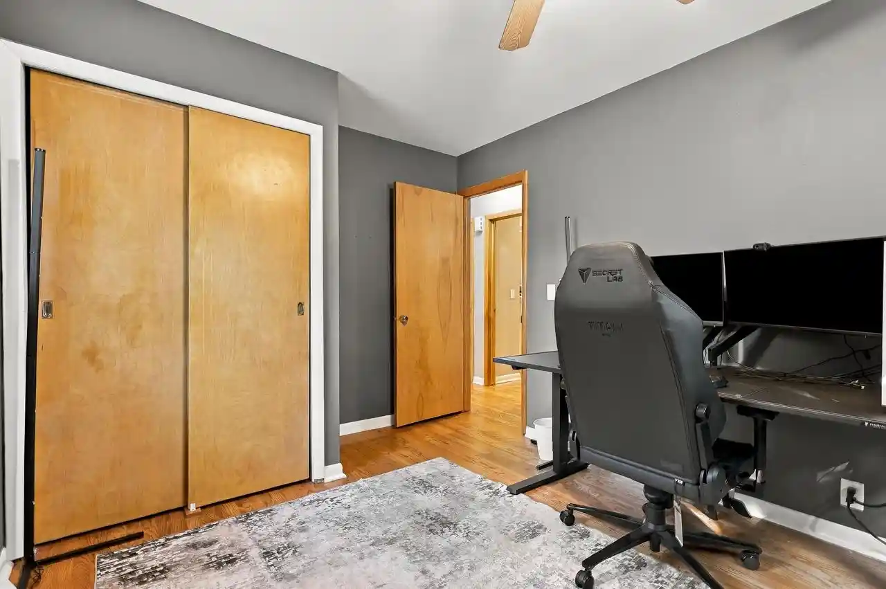 Photo 4 of Single family home for sale at 915 N 9th Street, Manitowoc, WI 54220 | MLS# 1981872 | Listing updated on 2026-10-02