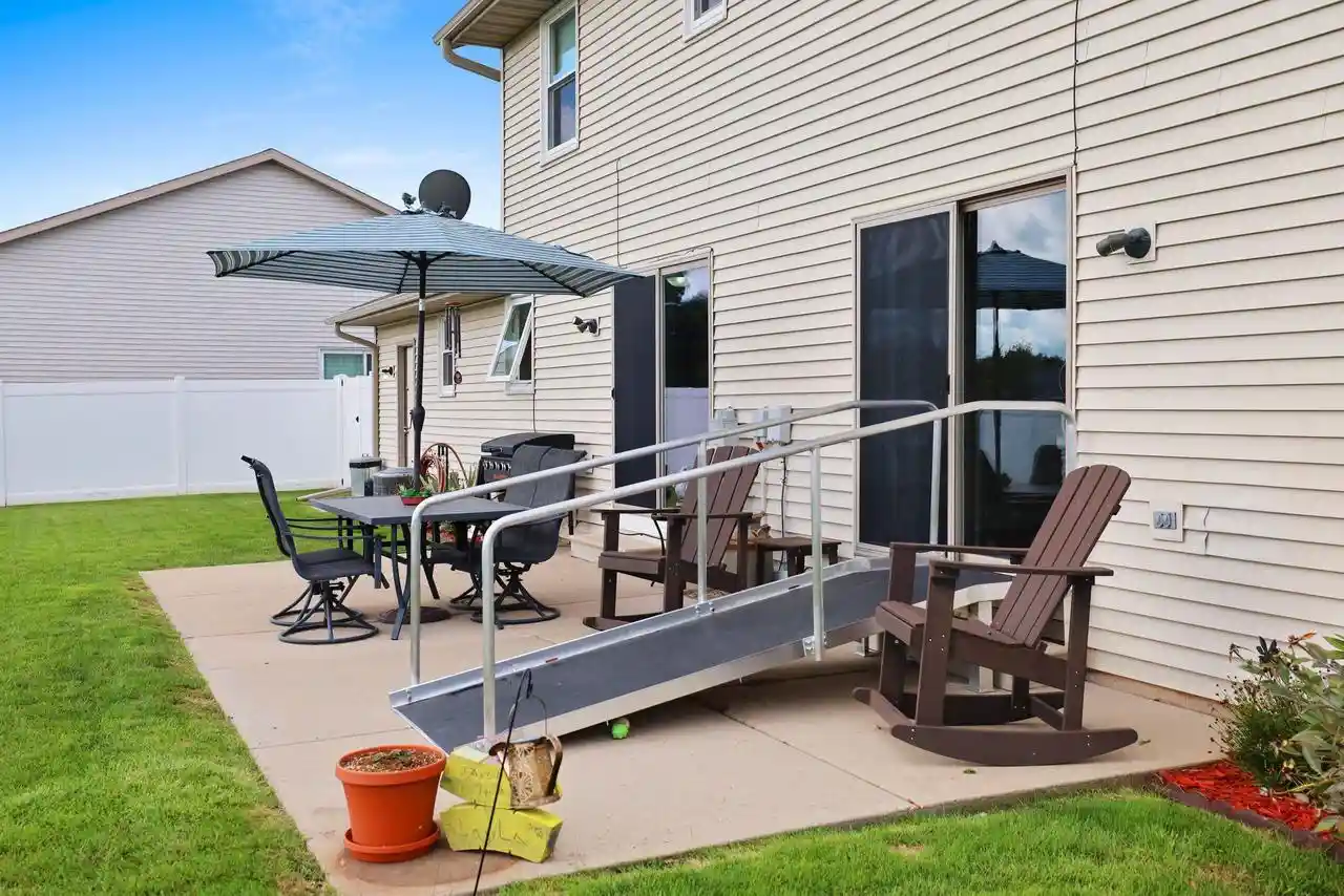 Photo 3 of Multi family home for sale at 1319 Franco Ct, De Pere, WI 54115 | MLS# 50333168 | Listing updated on 2026-09-27