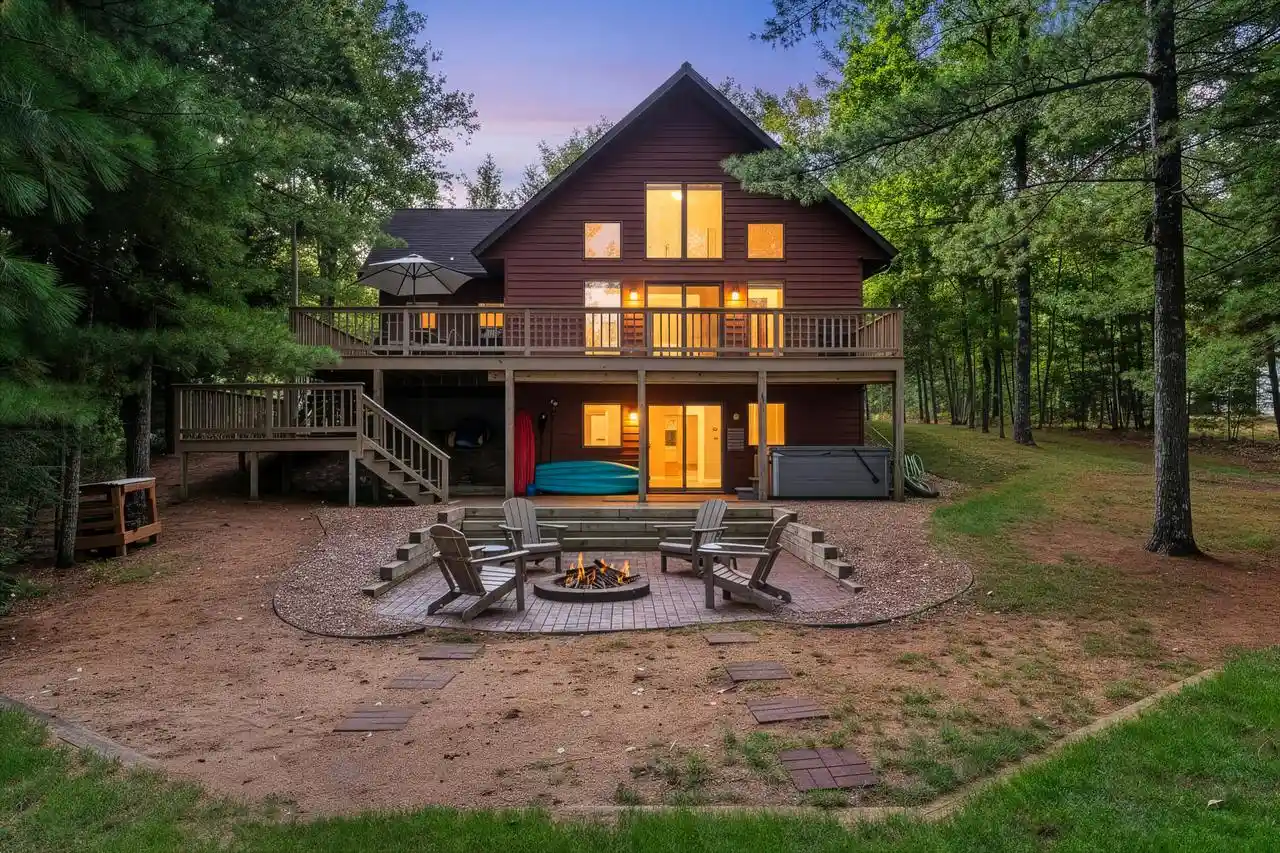 Photo 1 of Single family home for sale at 14965 Kraft Ln, Mountain, WI 54149 | MLS# 1981883 | Listing updated on 2026-09-26