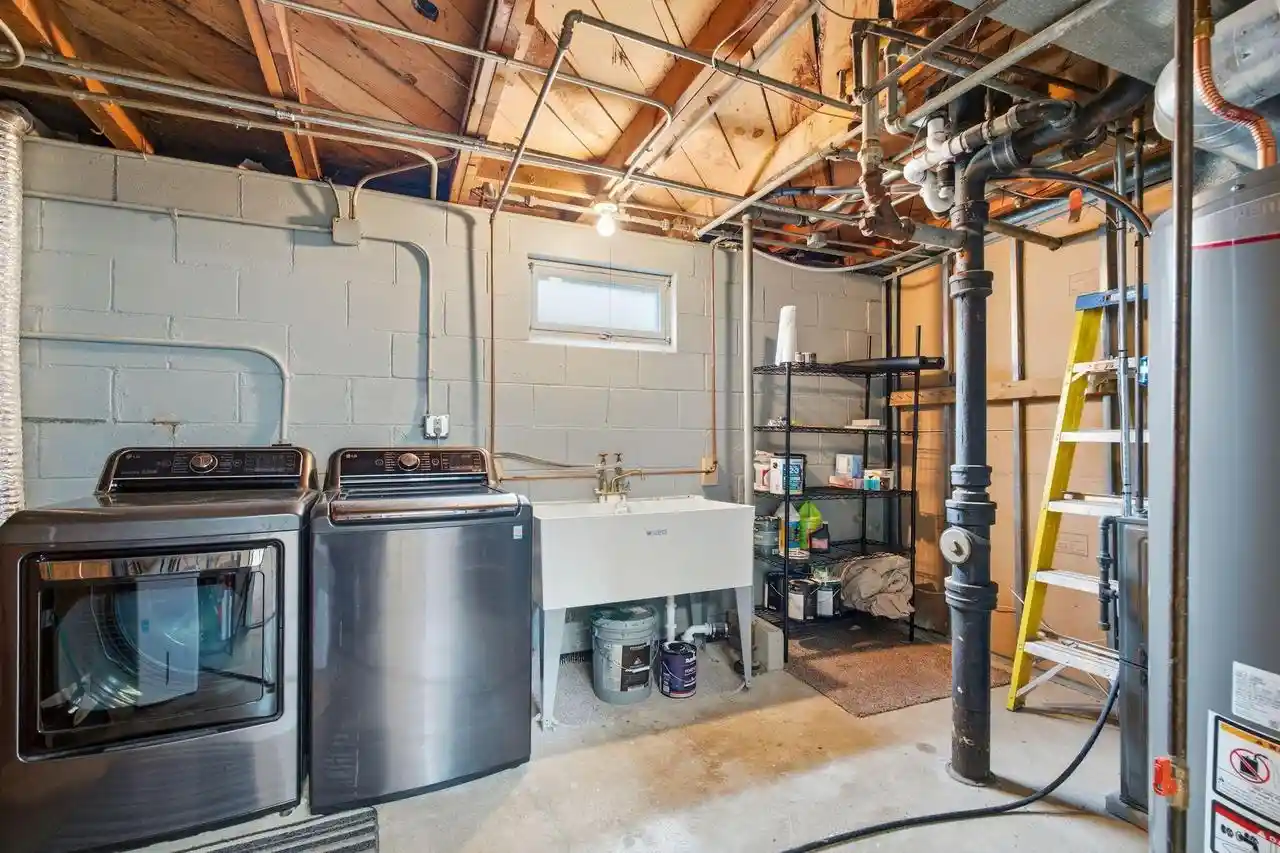 Photo 4 of Single family home for sale at 5953 S Phillips St, Milwaukee, WI 53221 | MLS# 1981882 | Listing updated on 2026-10-05