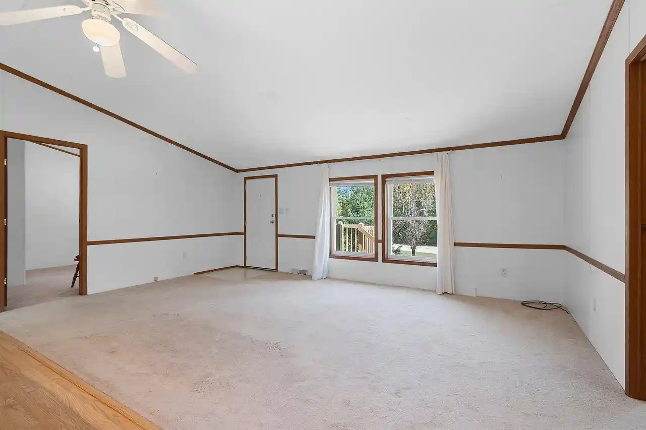 Photo 4 of Single family home for sale at N11109 Boat Landing 10 Rd, Athelstane, WI 54104 | MLS# 50333175 | Listing updated on 2026-09-24
