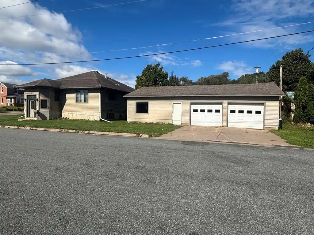 Photo 1 of Single family home for sale at 105 1st Street, Arcadia, WI 54612 | MLS# 1605416 | Listing updated on 2026-10-06