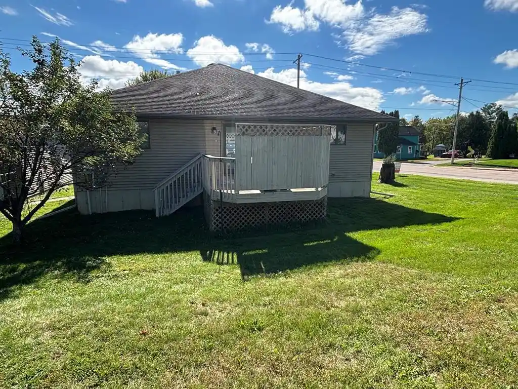 Photo 3 of Single family home for sale at 105 1st Street, Arcadia, WI 54612 | MLS# 1605416 | Listing updated on 2026-10-06