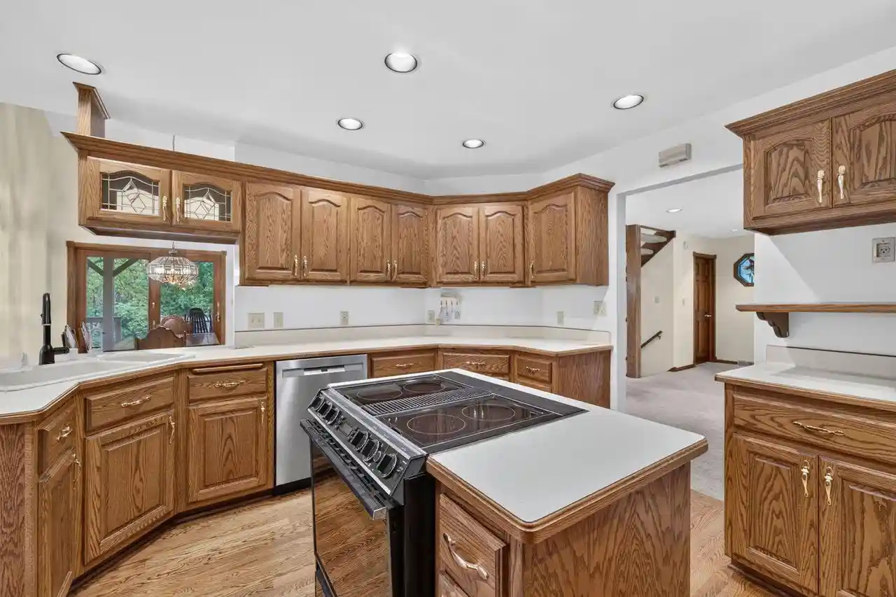 Photo 3 of Sale Pending at 6976 Druid Lake Rd, Hartford, WI 53027 | MLS# 1981893 | Listing updated on 2026-10-02