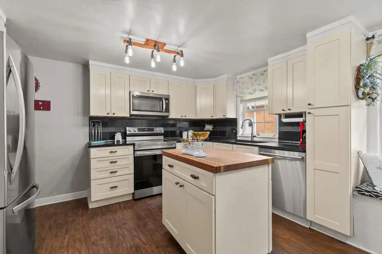 Photo 4 of Single family home for sale at 149 Sheridan Way, Green Bay, WI 54302 | MLS# 50333162 | Listing updated on 2026-09-24