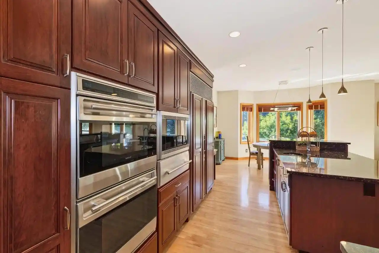 Photo 4 of Single family home for sale at 930 Winding Way, Middleton, WI 53562 | MLS# 2033330 | Listing updated on 2026-10-08