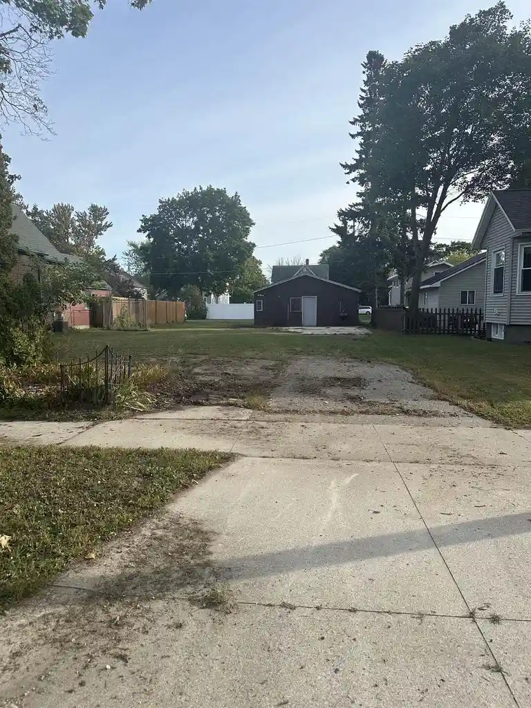 Photo 1 of Land for sale at 1617 14th Avenue, Menominee, MI 49858 | MLS# 50333184 | Listing updated on 2026-10-02