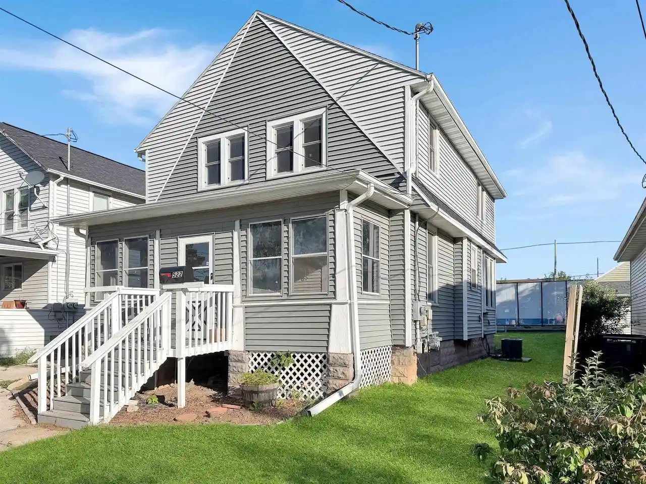 Photo 1 of Single family home for sale at 522 1st Street, Menasha, WI 54952 | MLS# 50333179 | Listing updated on 2026-10-07