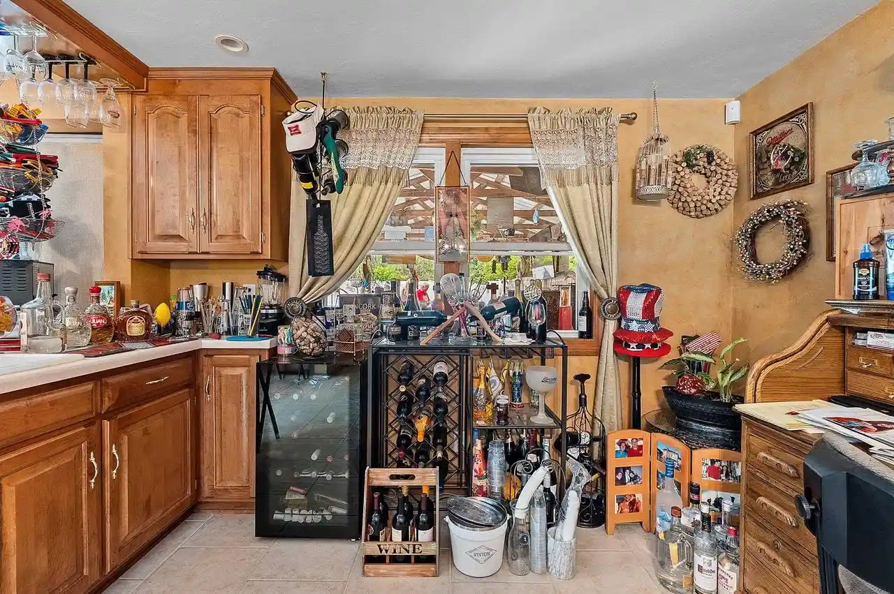 Photo 2 of Single family home for sale at 1938 Strawberry Ln, Green Bay, WI 54304 | MLS# 50333187 | Listing updated on 2026-09-24