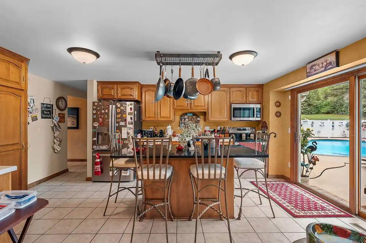 Photo 3 of Single family home for sale at 1938 Strawberry Ln, Green Bay, WI 54304 | MLS# 50333187 | Listing updated on 2026-09-24