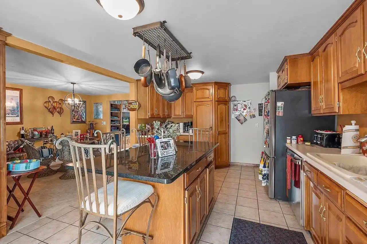 Photo 4 of Single family home for sale at 1938 Strawberry Ln, Green Bay, WI 54304 | MLS# 50333187 | Listing updated on 2026-09-24