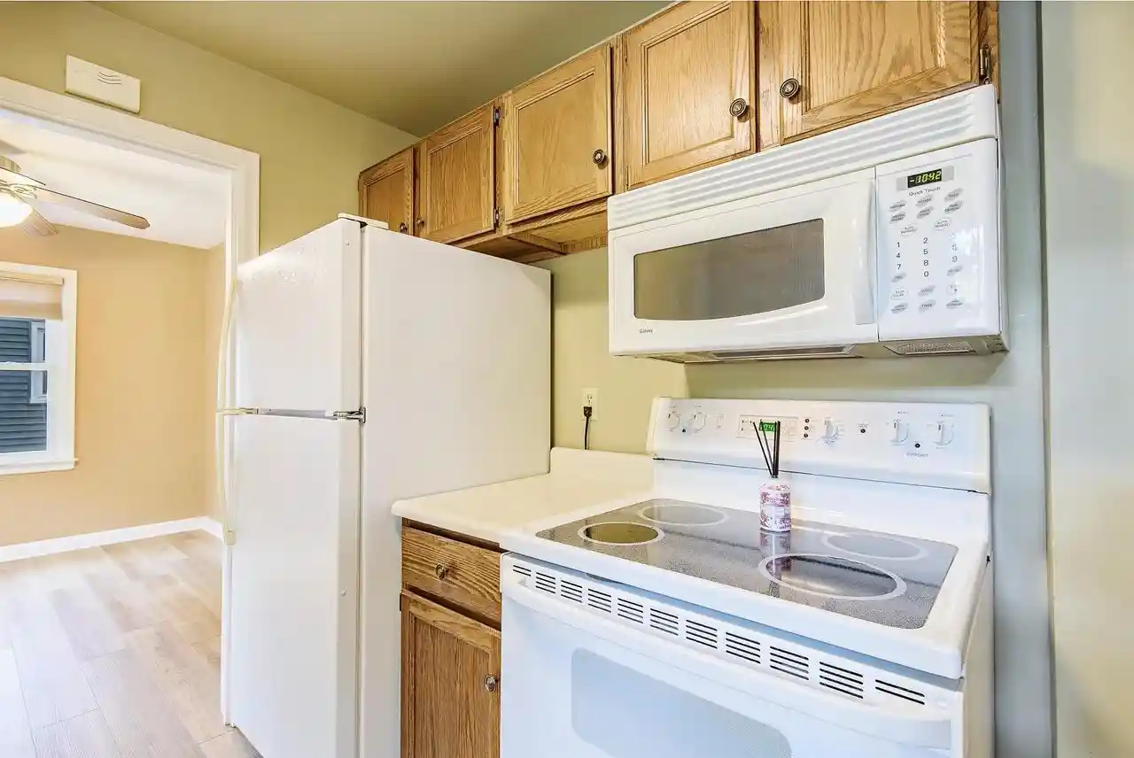 Photo 3 of Single family home for sale at 2537 Hoard St, Madison, WI 53704 | MLS# 2033341 | Listing updated on 2026-10-09