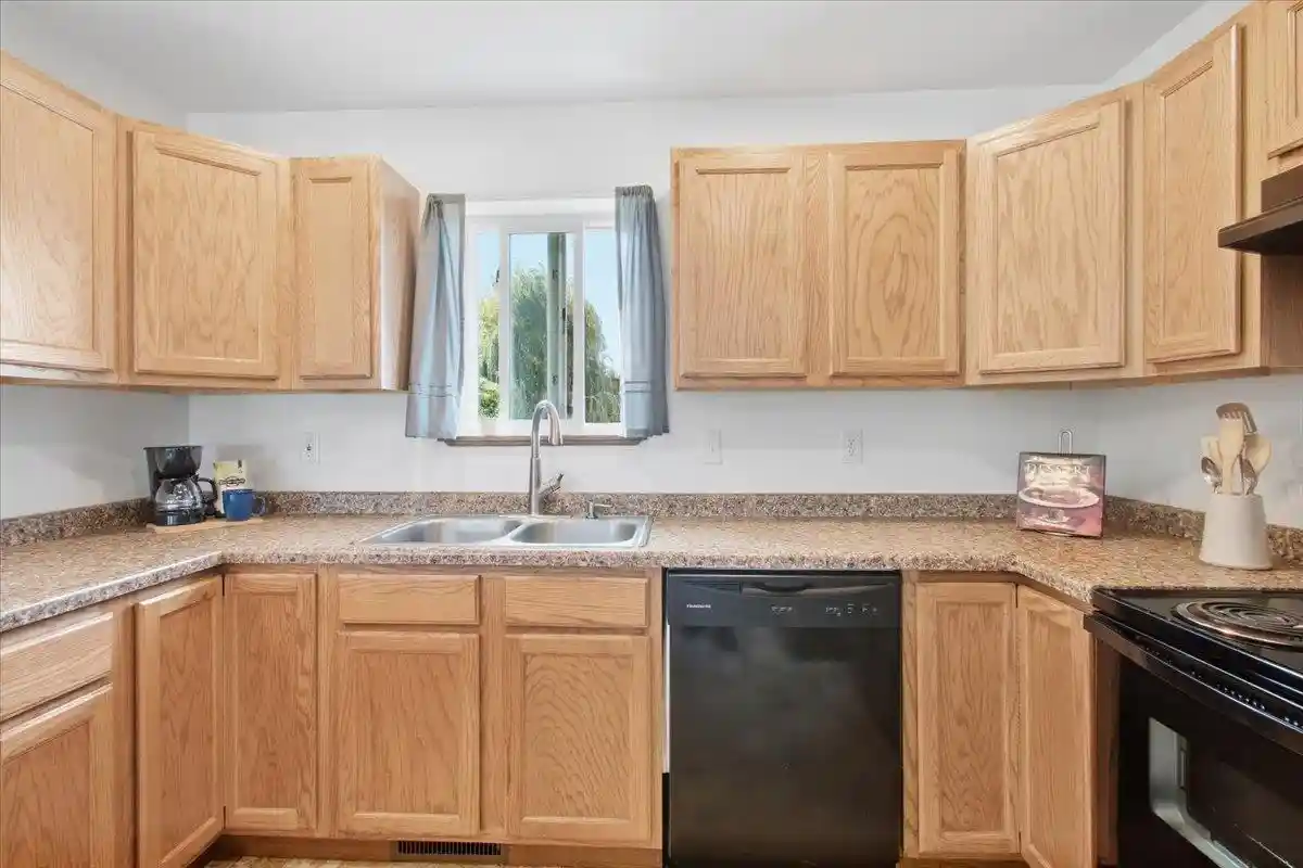 Photo 3 of Single family home for sale at 745 Crestview Dr, Reedsburg, WI 53959 | MLS# 2033343 | Listing updated on 2026-10-02