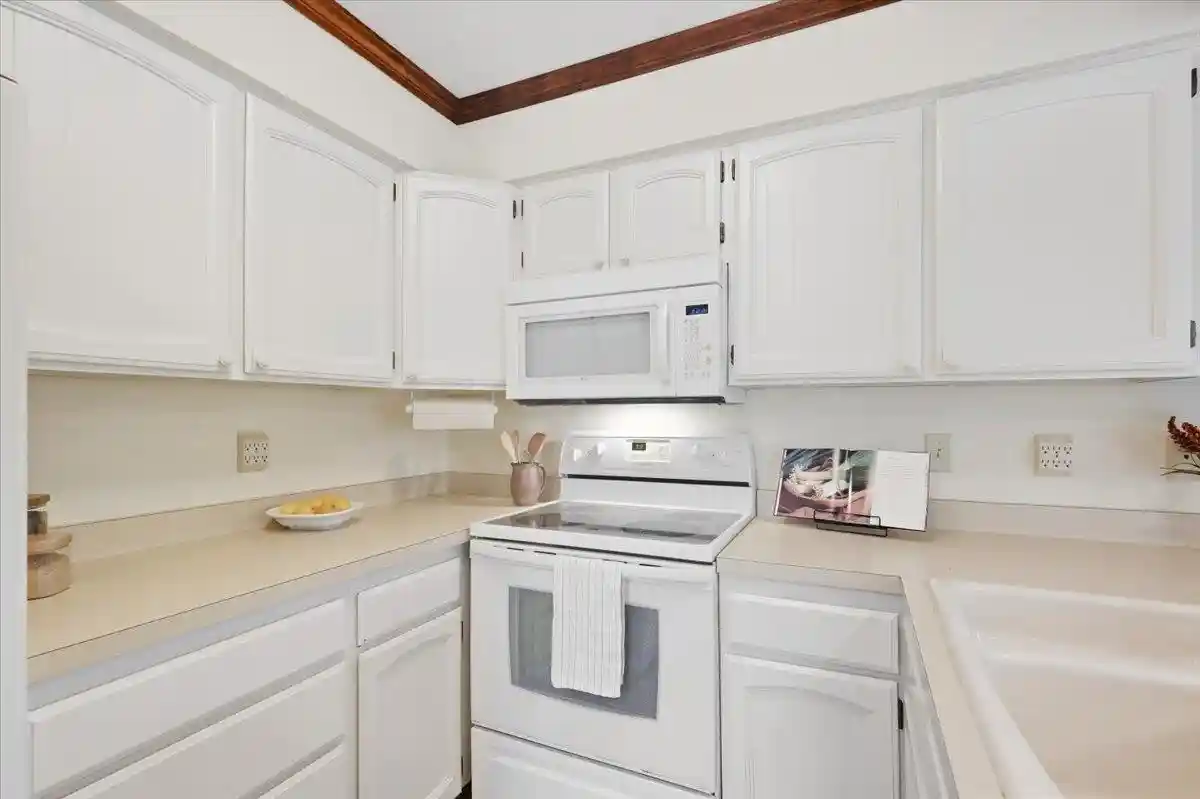 Photo 1 of Single family home for sale at 2621 Mission Cir, Madison, WI 53713 | MLS# 2033349 | Listing updated on 2026-09-27