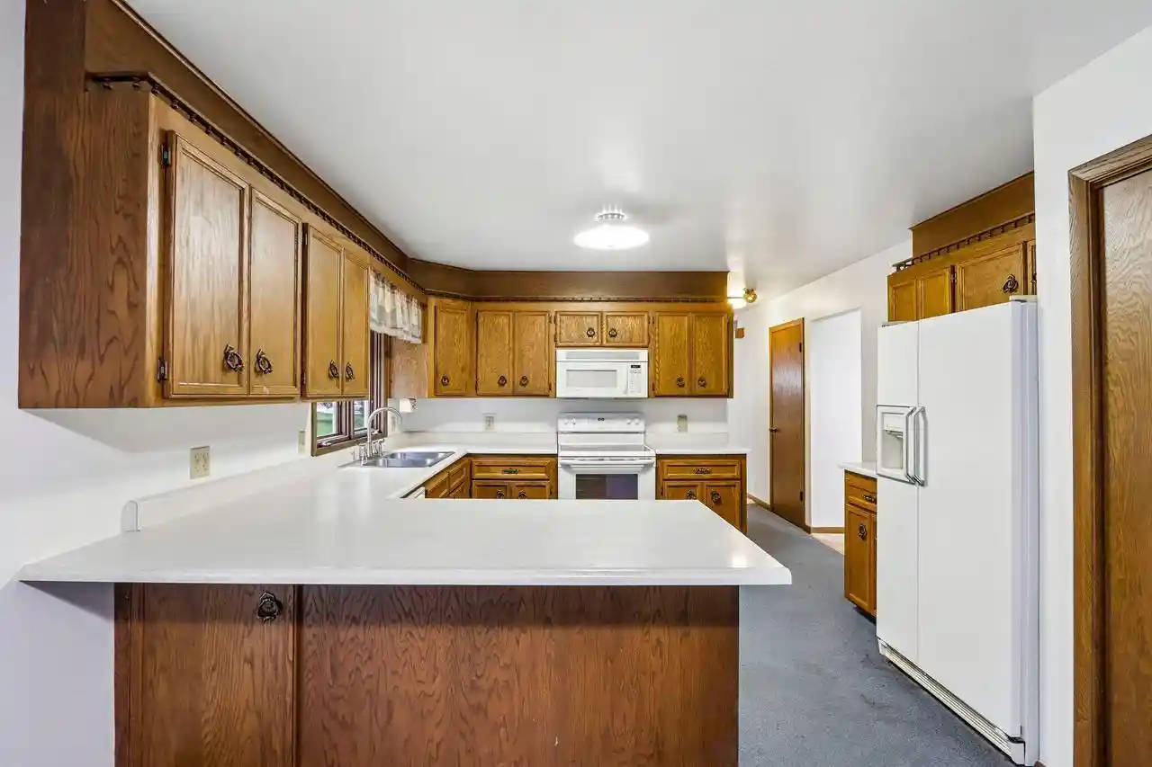 Photo 2 of Single family home for sale at 685 Oak Dr, Jefferson, WI 53549 | MLS# 1981916 | Listing updated on 2026-09-30