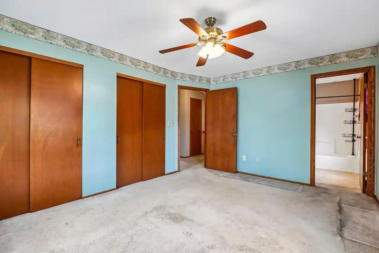Photo 4 of Single family home for sale at 9329 W Fairlane Ct, Milwaukee, WI 53224 | MLS# 1981910 | Listing updated on 2026-10-07