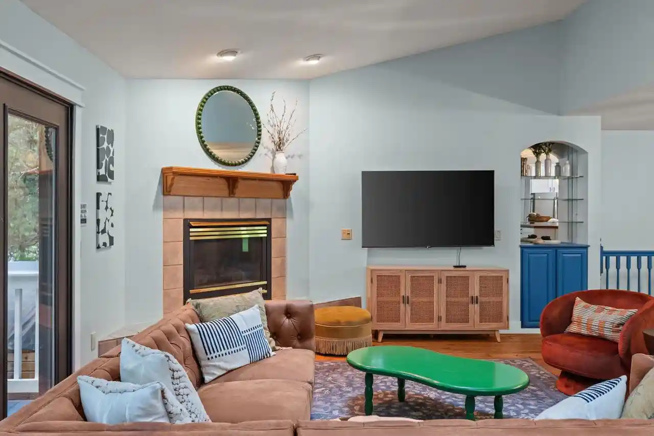 Photo 3 of Single family home for sale at S3714 S Bent Tree Dr, Baraboo, WI 53913 | MLS# 2033357 | Listing updated on 2026-10-01