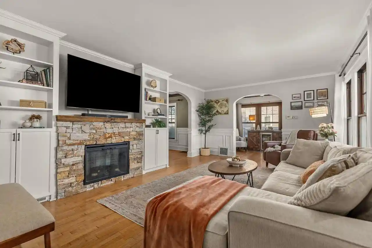 Photo 4 of Single family home for sale at 505 E Brewster St, Appleton, WI 54911 | MLS# 50333196 | Listing updated on 2026-09-24