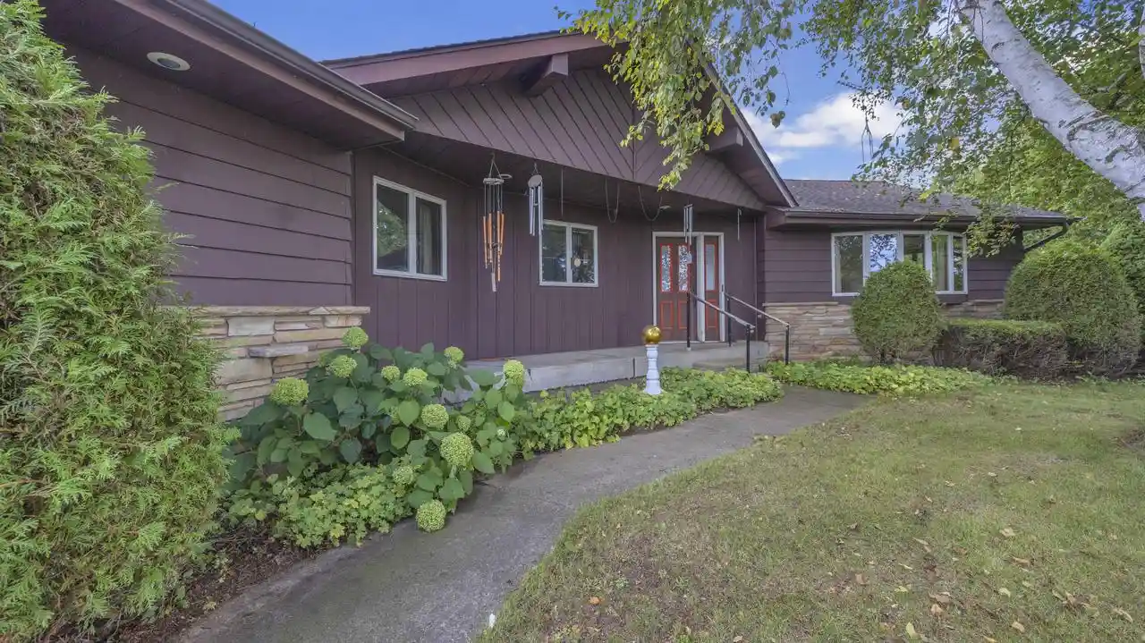 Photo 1 of Single family home for sale at 15522 Mineral Springs Rd, Newton, WI 53063 | MLS# 1981920 | Listing updated on 2026-10-06