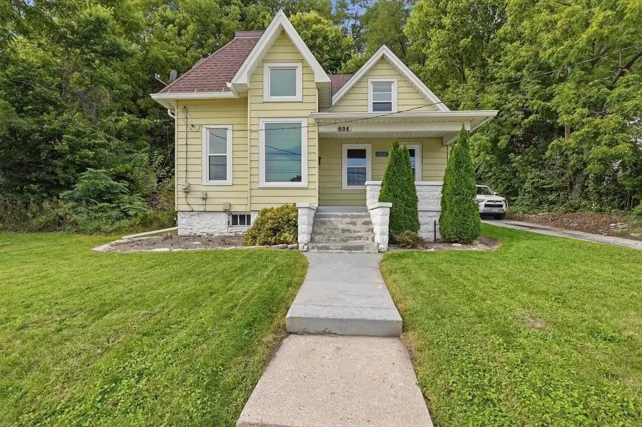 Photo 1 of Single family home for sale at 634 E North St, Waukesha, WI 53188 | MLS# 1981923 | Listing updated on 2026-10-09