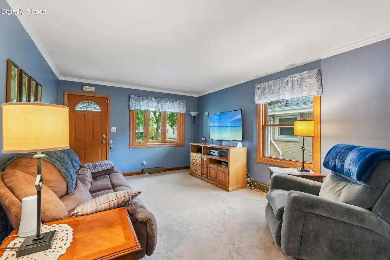 Photo 3 of Single family home for sale at 915 S 91st Street, Milwaukee, WI 53214 | MLS# 1981925 | Listing updated on 2026-09-28