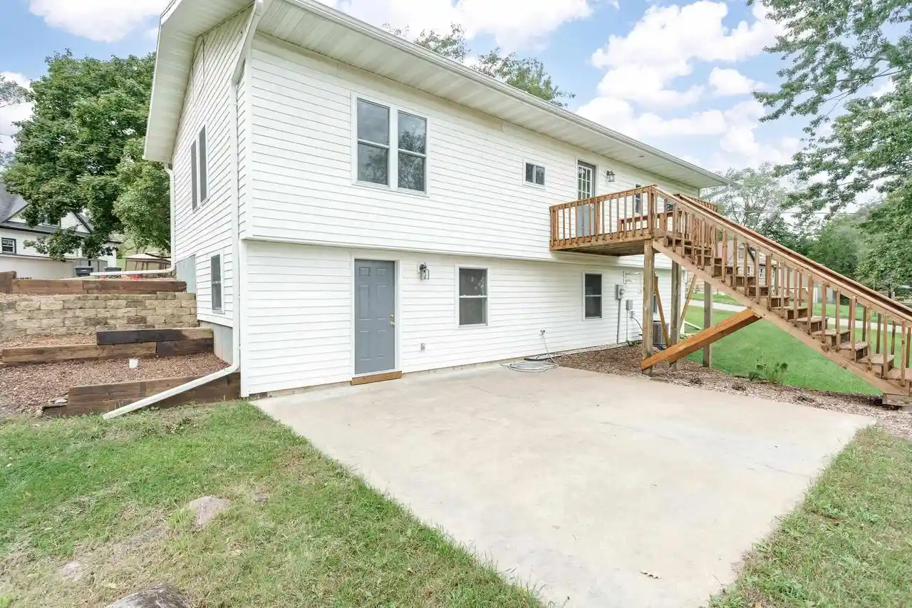Photo 2 of Single family home for sale at 416 N Elm St, Endeavor, WI 53930 | MLS# 2033364 | Listing updated on 2026-10-08