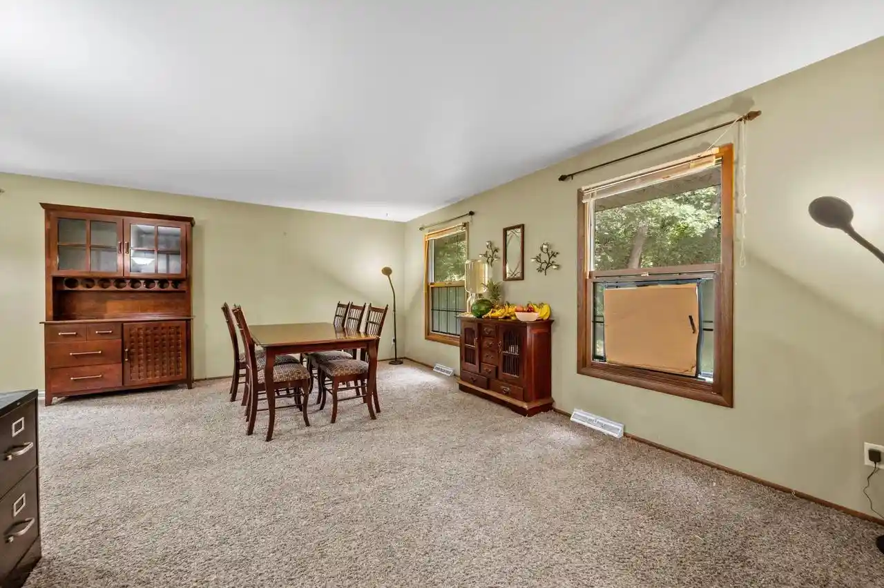 Photo 3 of Single family home for sale at N10w27463 Rolling Ridge Ct, Waukesha, WI 53188 | MLS# 1981929 | Listing updated on 2026-09-25
