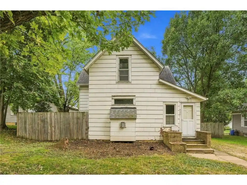 Photo 1 of Single family home for sale at 536 E Maple St, River Falls, WI 54022 | MLS# 7127474 | Listing updated on 2026-09-25