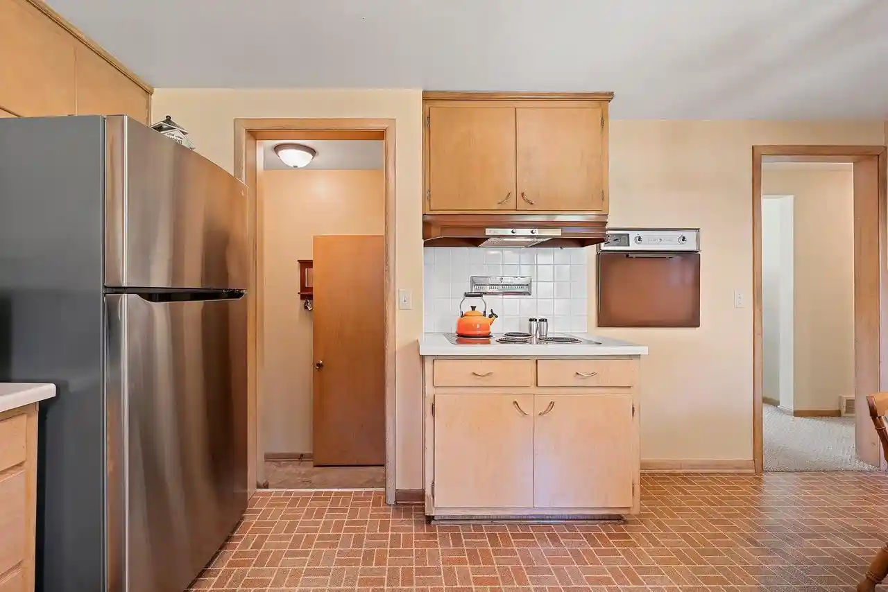 Photo 1 of Single family home for sale at 1086 Thorndale St, Green Bay, WI 54304 | MLS# 50333204 | Listing updated on 2026-09-24