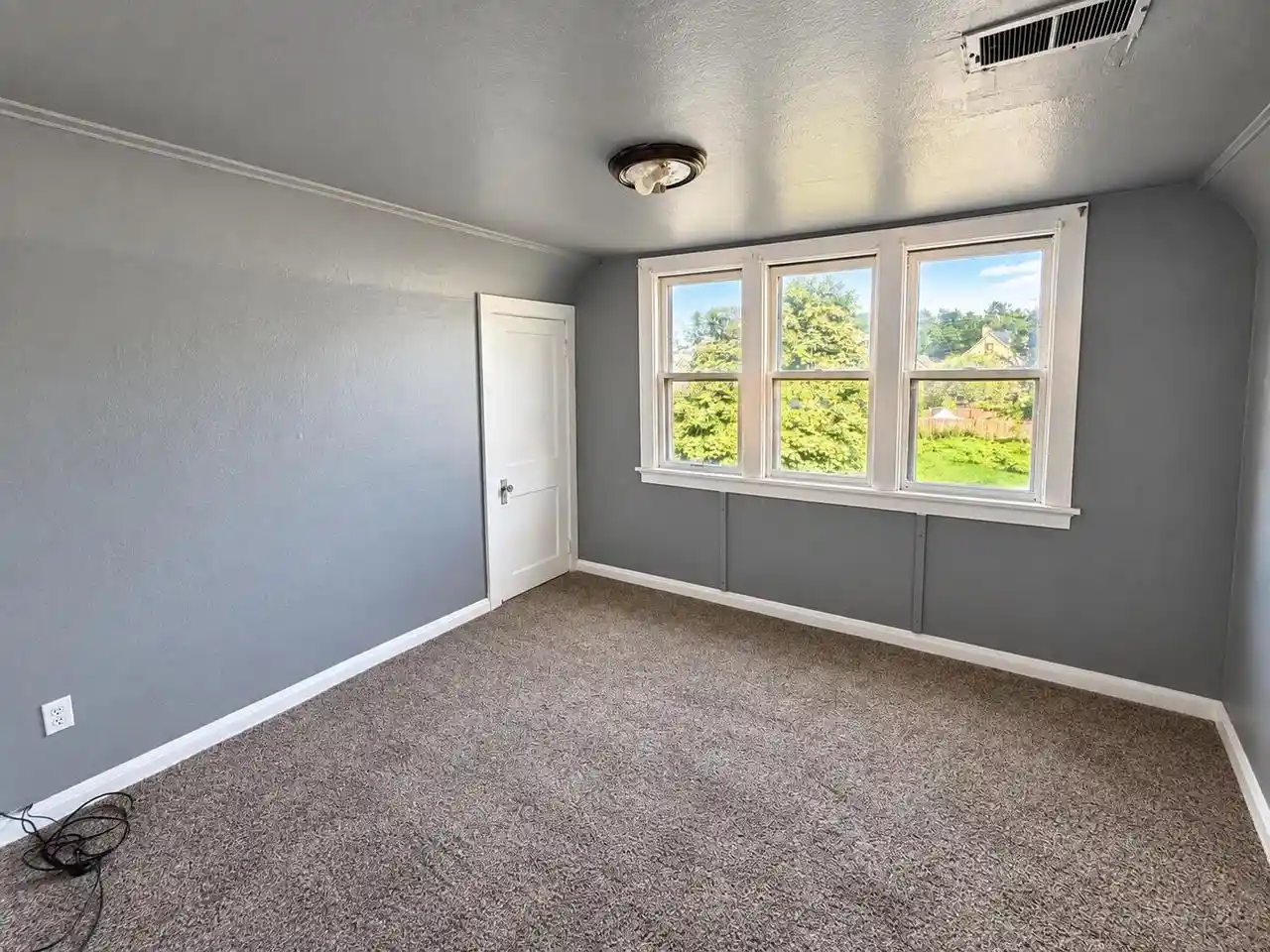Photo 2 of Multi family home for sale at 3611 N 12th Street, Milwaukee, WI 53206 | MLS# 1981931 | Listing updated on 2026-10-01