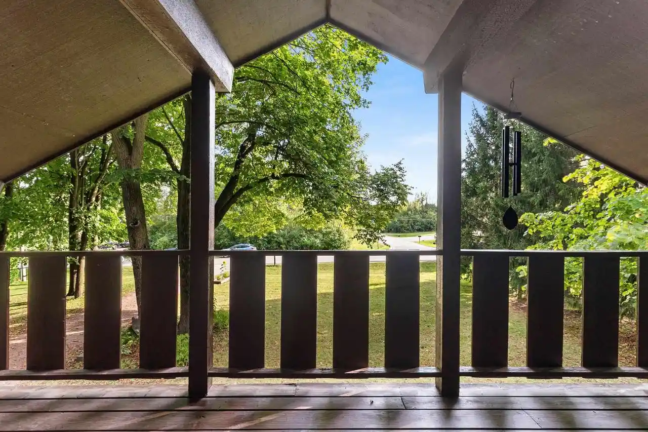 Photo 2 of Single family home for sale at 8592 Winncrest Rd, Neenah, WI 54956 | MLS# 50333207 | Listing updated on 2026-10-02