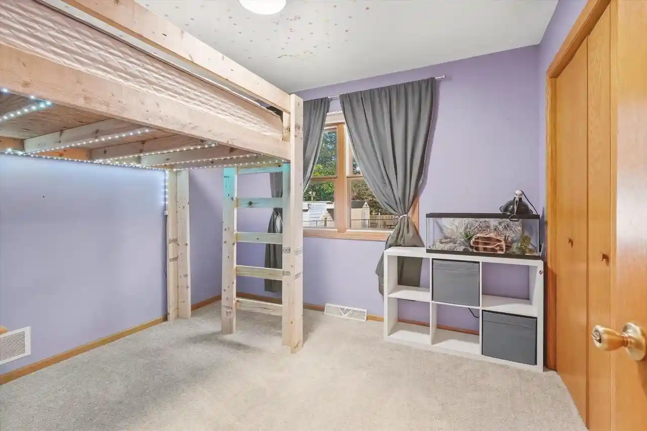 Photo 2 of Single family home for sale at 3940 E Underwood Ave, Cudahy, WI 53110 | MLS# 1981938 | Listing updated on 2026-10-07
