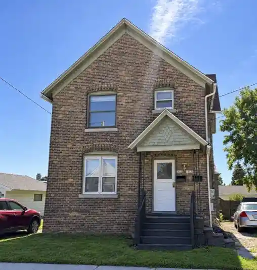Multi family home for sale at 1015 Hamilton St, Manitowoc, WI 54220 | MLS# 1981941