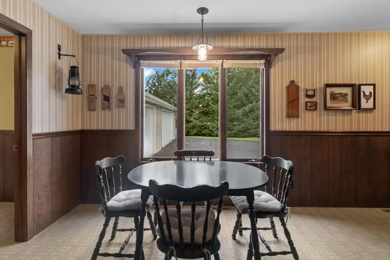 Photo 3 of Single family home for sale at N1409 N Hillside Blvd, Lake Geneva, WI 53147 | MLS# 1981947 | Listing updated on 2026-09-25