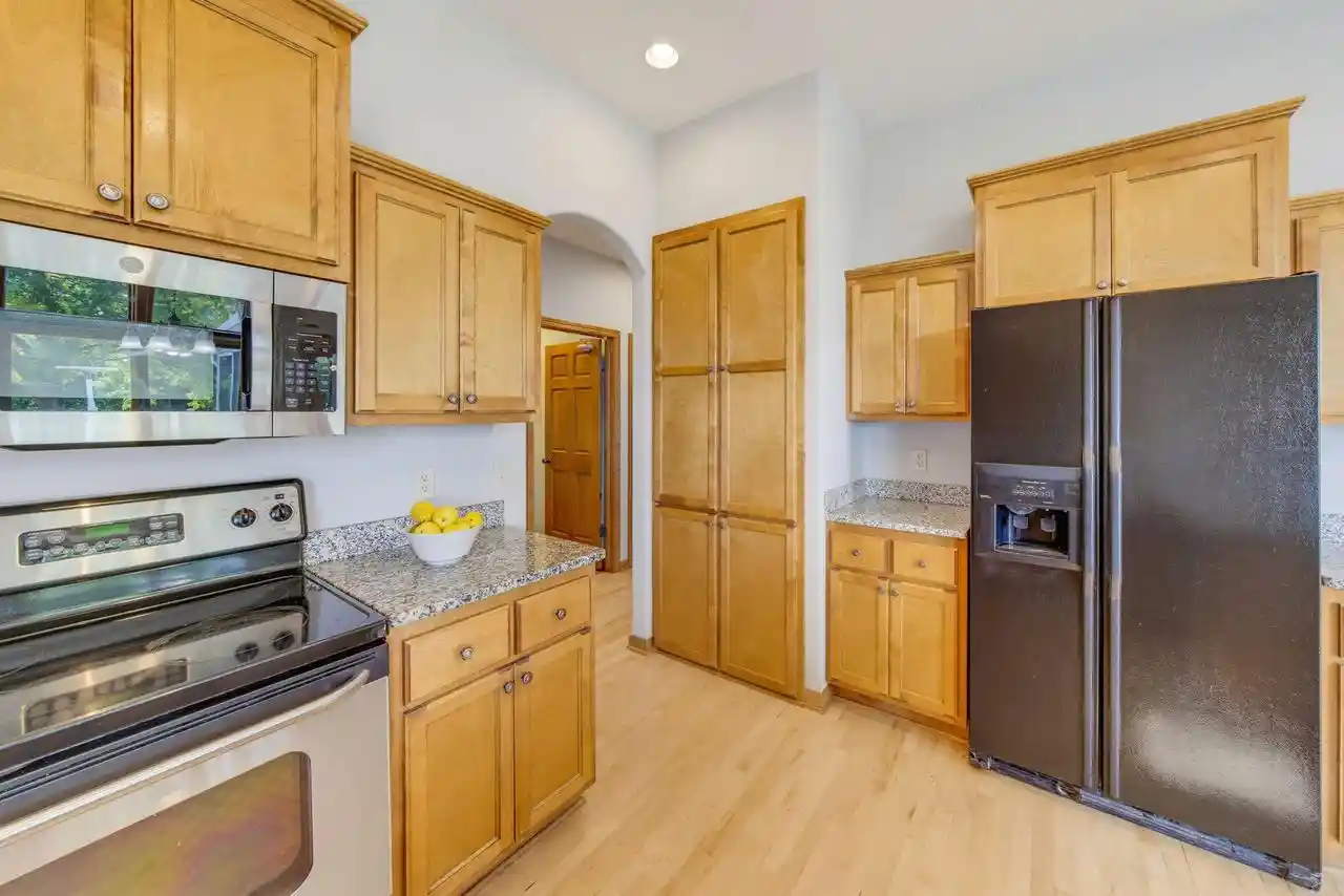 Photo 4 of Single family home for sale at 2135 Deer Path, Waukesha, WI 53189 | MLS# 1981956 | Listing updated on 2026-09-25
